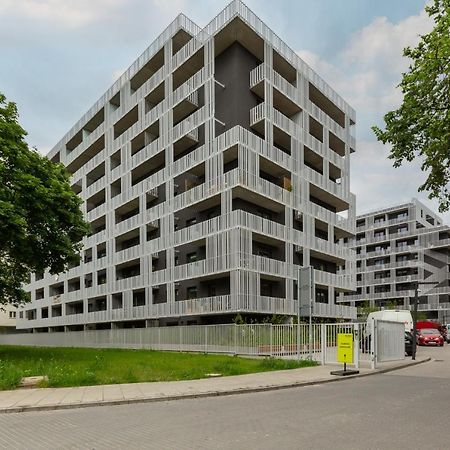 Stacja Wola Apartment Guminska By Noclegi Renters Varsovia Exterior foto