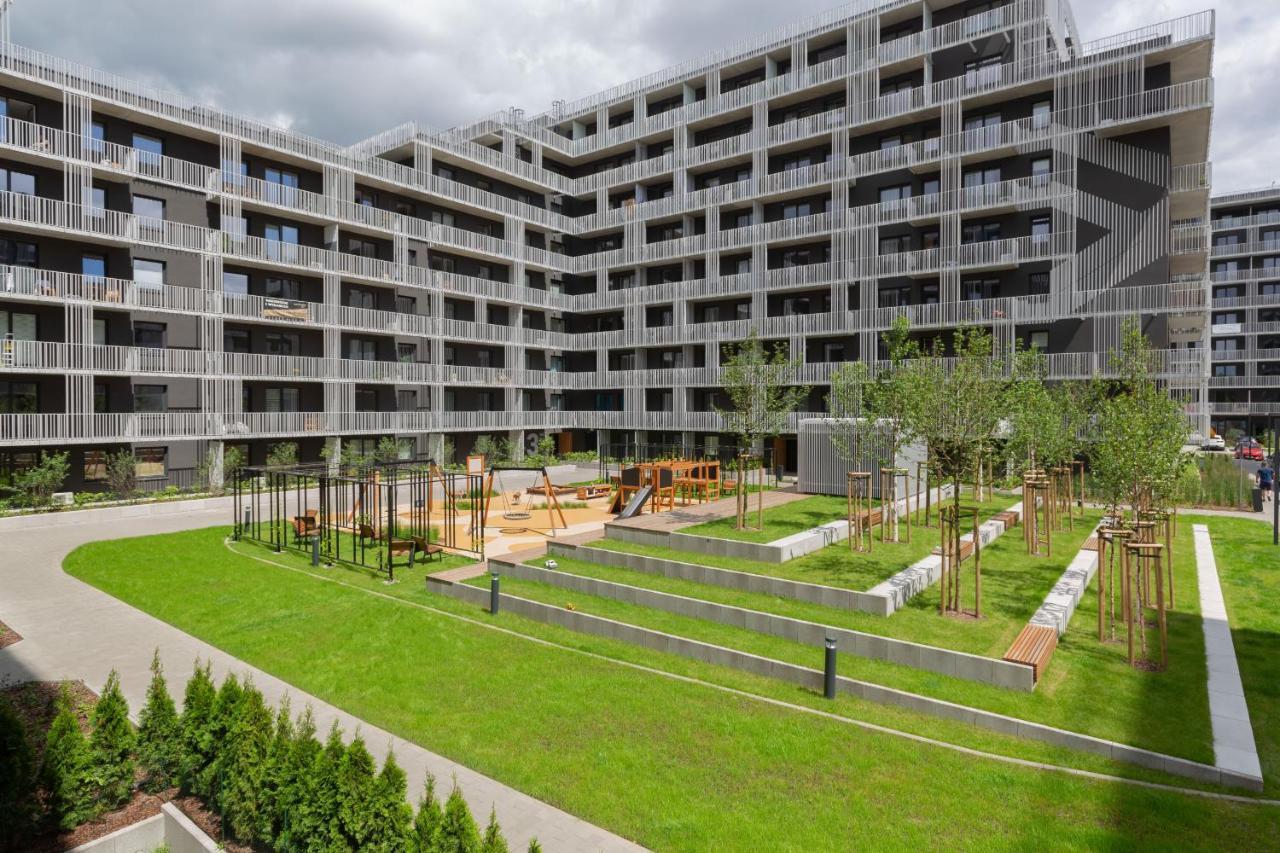Stacja Wola Apartment Guminska By Noclegi Renters Varsovia Exterior foto
