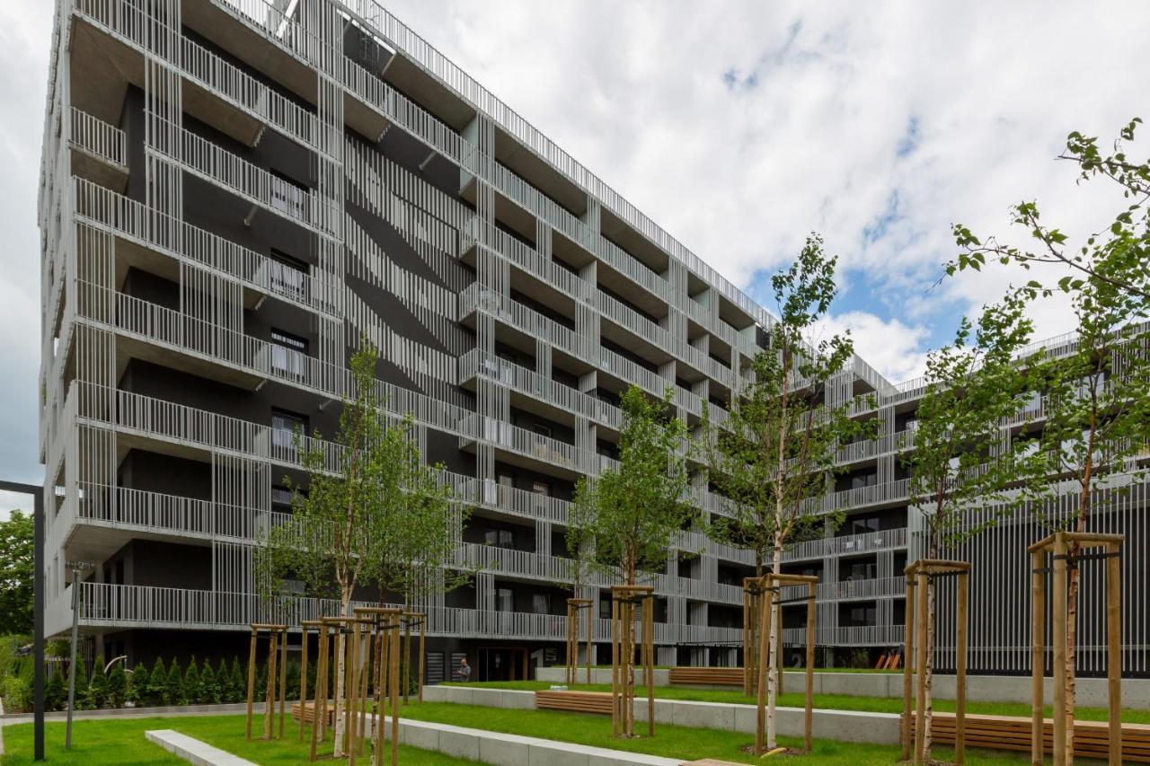 Stacja Wola Apartment Guminska By Noclegi Renters Varsovia Exterior foto